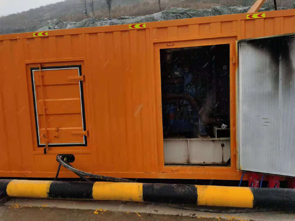 镜湖发电机出租 柴油发电机组电压低报警怎么办？